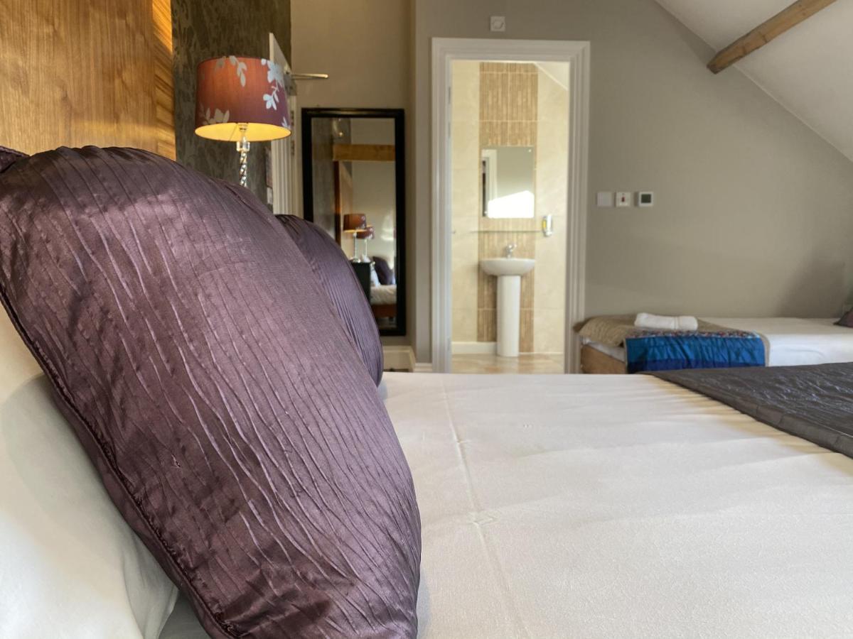 Number One Hundred Bed And Breakfast Cardiff Eksteriør bilde
